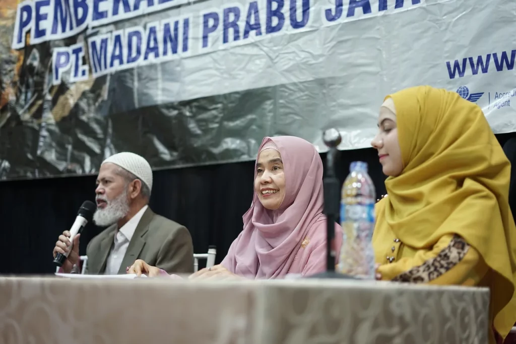 Jadikan Umroh Anda Lebih Bermakna Bersama Madani Tour