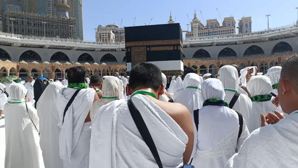 Tawaf dan Sa'i Mengelilingi Ka'bah dan Bukit Safa-Marwah